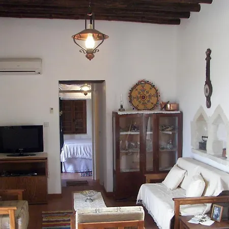 Elpida's Stone * Goudhi