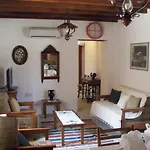 Elpida's Stone Country house Goudhi