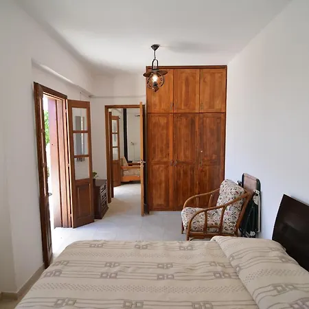 Elpida's Stone Country house