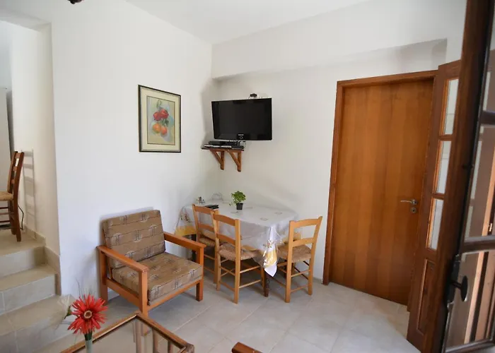 Elpida's Stone * Γουδί