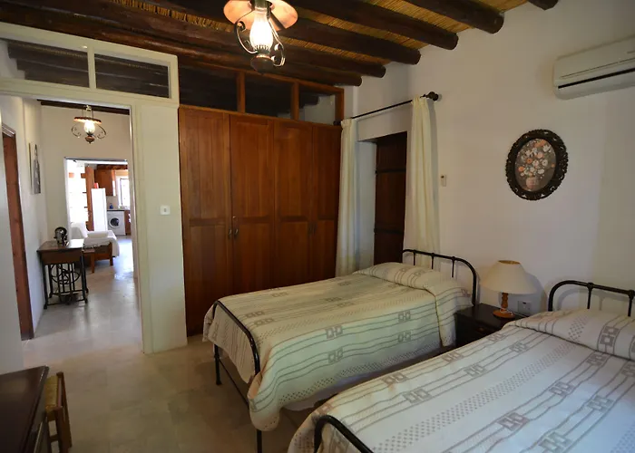 Elpida's Stone Γουδί